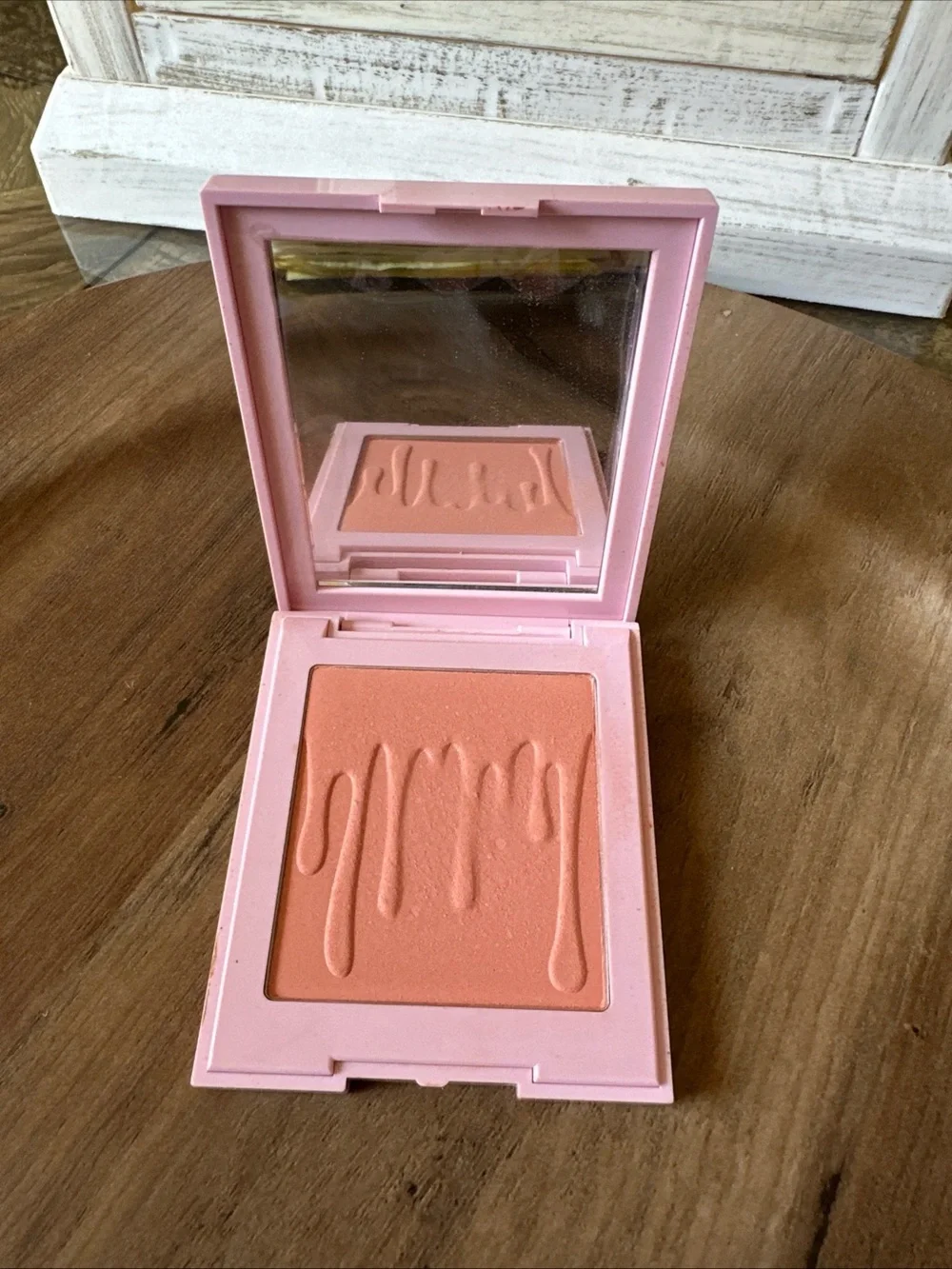 Kylie Jenner Cosmetics Pressed Blush Powder in “Kitten Baby” New No Box